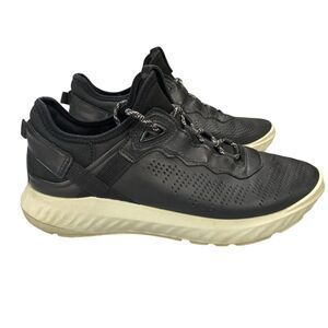 ECCO ST.1 Lite Athletic Sneakers Womens Size 8 Black Perforated Leather Lace Up